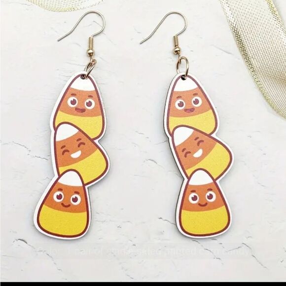 Hand crafted dangle earrings - Picture 5 of 6